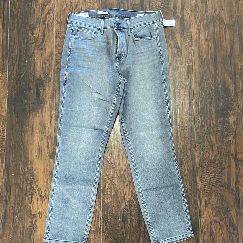 BNWT Women’s Gray Gap Vintage Slim Jeans
